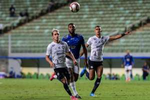 Remo x Londrina - Leão Azul quer ficar ainda mais tranquilo e Tubarão tenta sair do Z4