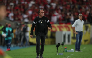Com 75 pontos de meta, Cuca prevê taça no Mineirão e quer vitória no clássico