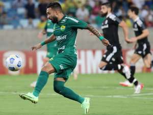 Cuiabá 1 x 0 Internacional - Dourado se alivia e deixa o covarde Colorado fora do G-6