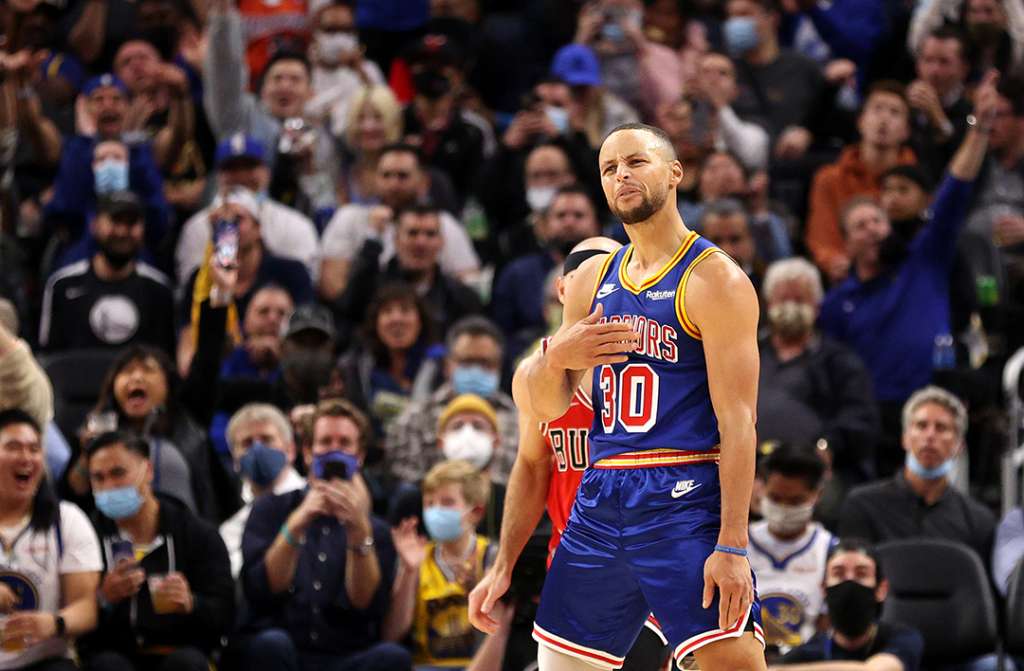 Basquete: Curry faz 40 pontos contra o Chicago Bulls e bate recorde de cestas de 3 na NBA