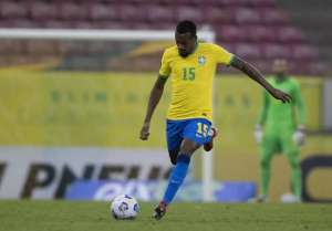 Volante do Inter é convocado para a Seleção Brasileira