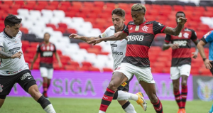 Flamengo x Corinthians - Mengão quer continuar sonhando com título e Timão mira o G4