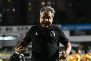 Após vitória, Gilson Kleina faz contas por permanência da Ponte Preta na Série B