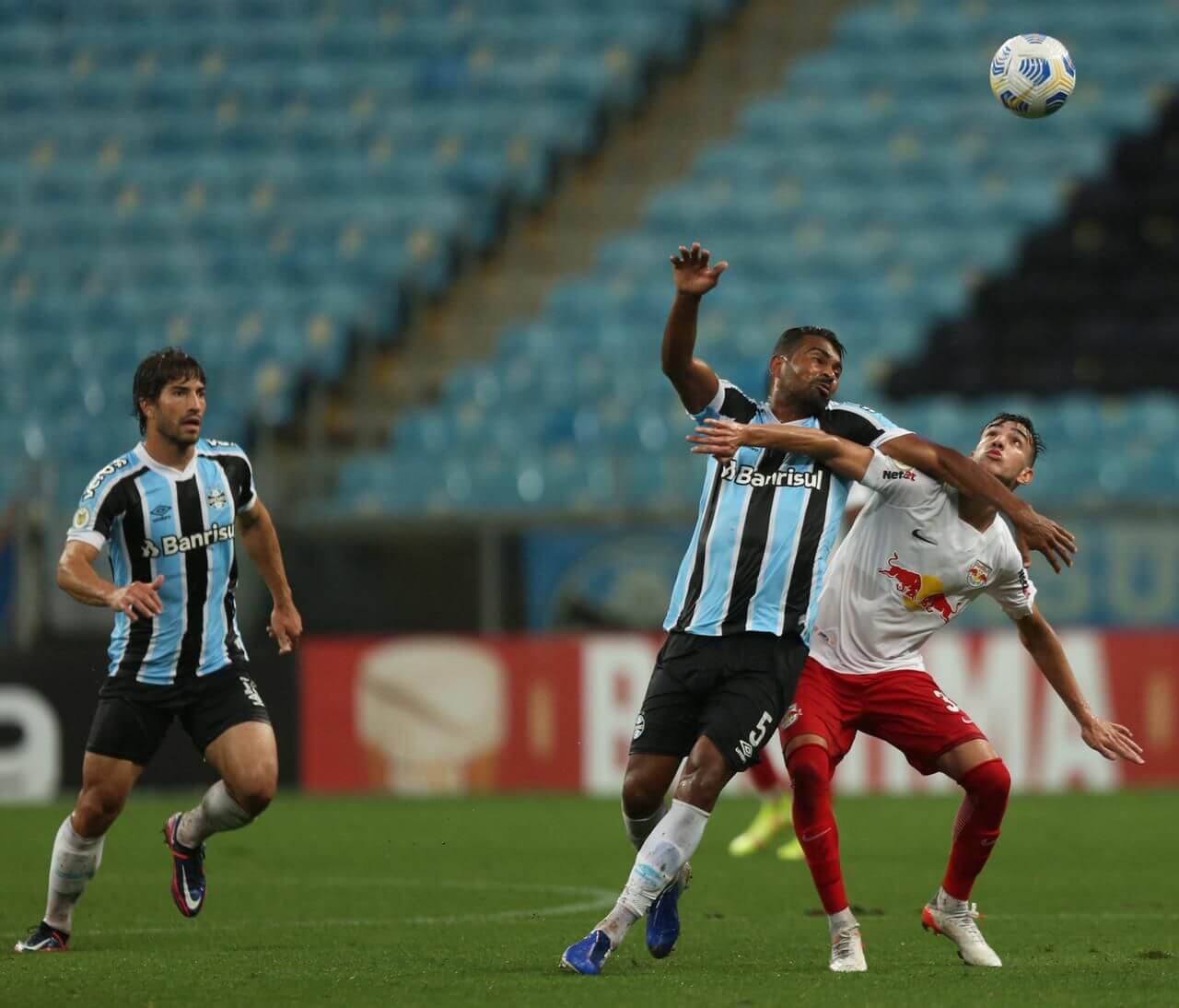 Grêmio 3 x 0 Red Bull Bragantino – Imortal mantém o sonho vivo!