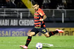 Na mira de clubes do Brasil e da Europa, meia pode deixar o Sport