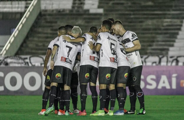 jogadores reunidos botafogo pb