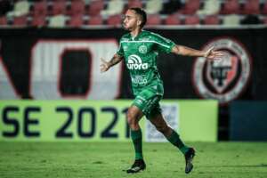 Com rebaixamento decretado, time do Brasileirão deve emprestar volante para clube da elite do Paulistão