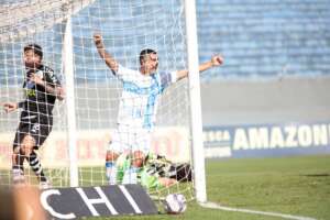 Londrina 3 x 0 Vasco - Valente, Tubarão engole o frágil Vasco e escapa da degola