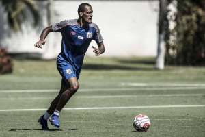 Recuperado de lesão, zagueiro Luiz Felipe celebra estreia com Carille pelo Santos
