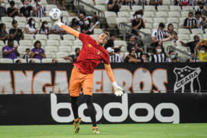 Clube dos Estados Unidos sonda goleiro de virtual rebaixado do Brasileirão
