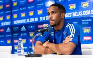 Série B: Jogador do Cruzeiro recebe alta após internação por alterações pulmonares