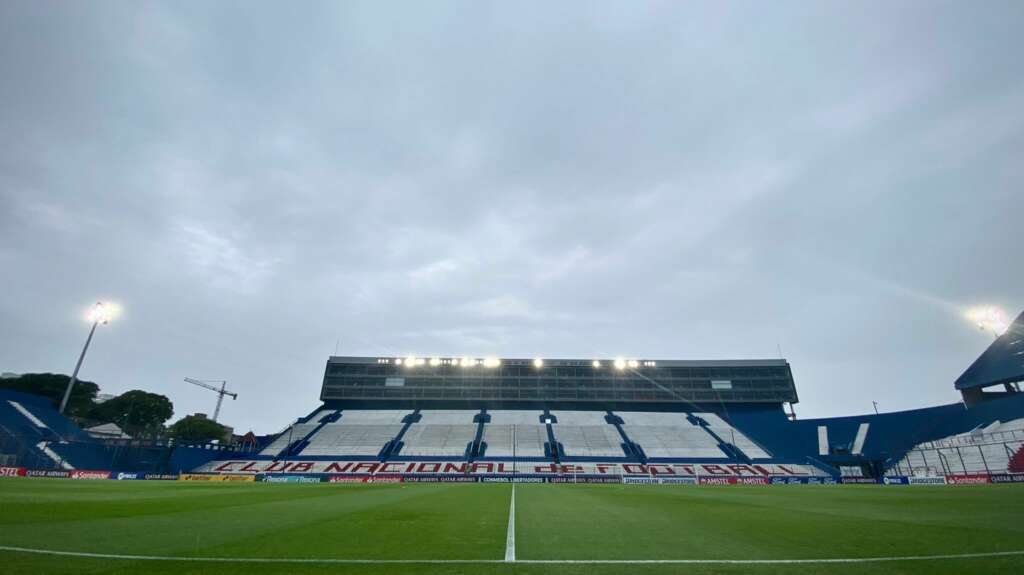 Com Felipe Melo, Palmeiras treina no CT do Nacional visando duelo contra Flamengo