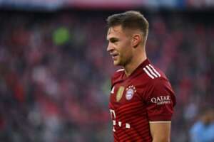 Dupla do Bayern que recusou vacina testa positivo para a covid-19