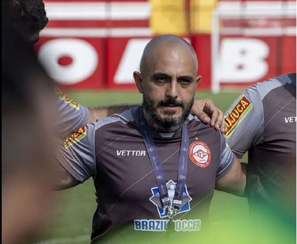 Série C: Técnico do Tombense se emociona ao falar do acesso e mostra que está focado no título: ‘Algo a mais’