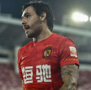 Outro vira-casaca? Ex-Palmeiras, Ricardo Goulart estaria 90% certo com o Corinthians