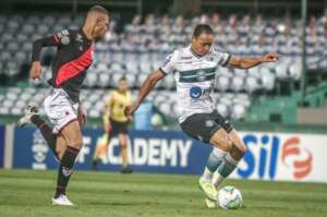 Paulista A2: Técnico da Portuguesa elogia Ricardo Oliveira, mas questiona questão física