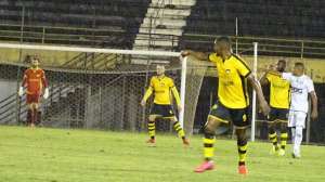 São Bernardo FC 2 x 0 EC São Bernardo - Tigre leva Dérbi do Batateiro e vai às semifinais da Copa Paulista