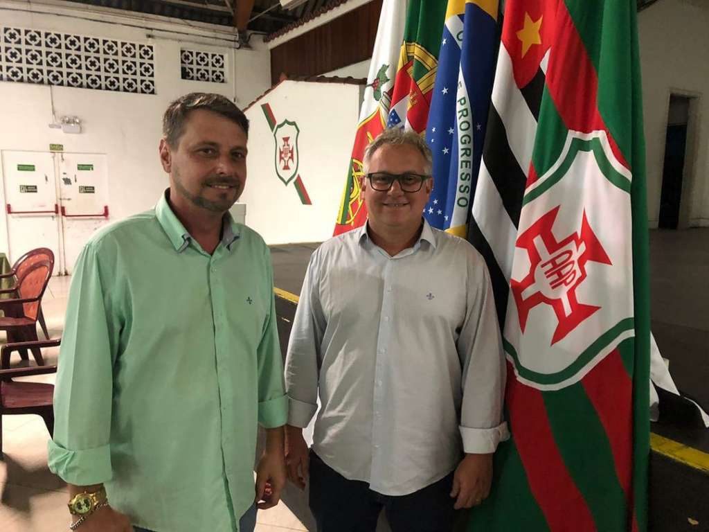 Após briga política, Oposição fica no comando da Portuguesa Santista