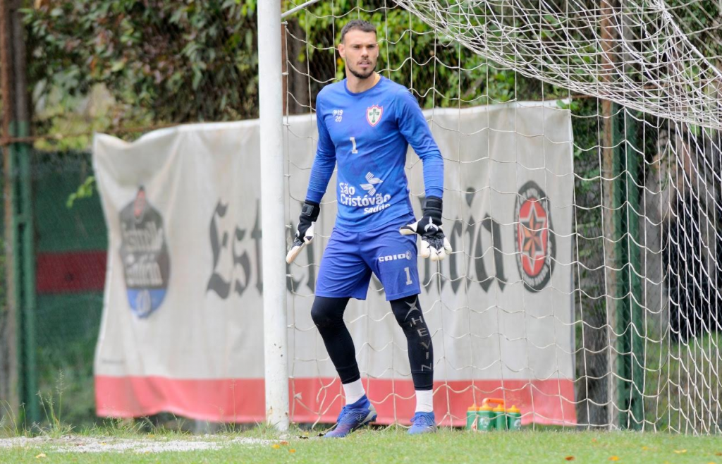 Paulista A2: Goleiro Thomazella acerta renovação com a Portuguesa e projeta temporada 2022