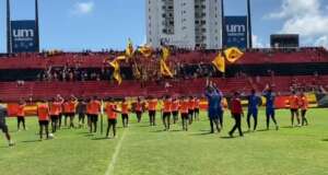 Sport encerra preparação com apoio da torcida na Ilha do Retiro