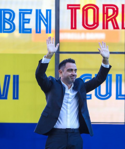 Treinador do Barcelona confirma que disse não a CBF para assumir a seleção brasileira