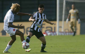 Botafogo busca permanência de volante ex-Ponte, mas valor não agrada Mirassol