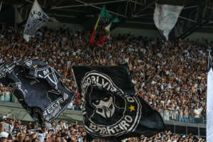 Volta da torcida aos estádios aumenta pontuação dos times no Brasileirão