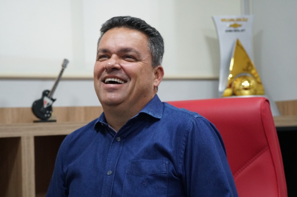 Presidente de time da Série A tira máscara de repórter e afirma: "Somos Bolsonaro" 2 Atletico GO