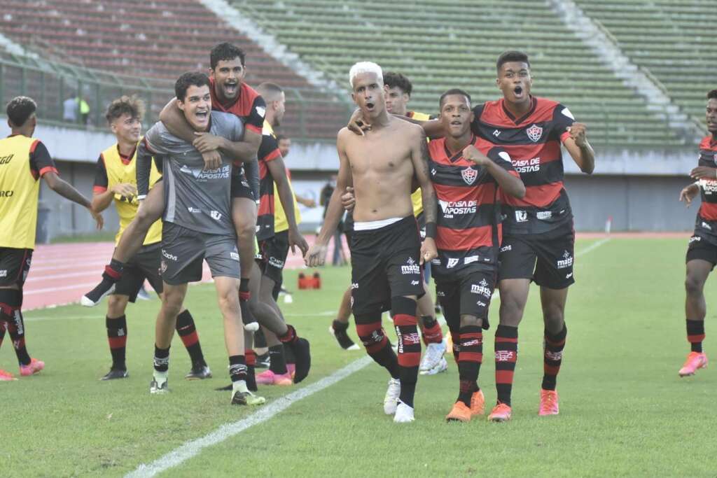 COPA DO NORDESTE SUB-20: Vitória bate o CRB e garante vaga na final