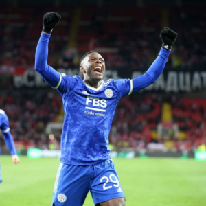 INGLÊS: Goleada do Leicester é o destaque entre os jogos deste domingo