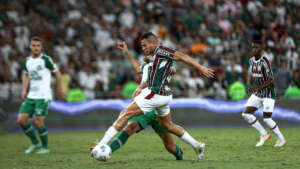 Fluminense 3 x 0 Chapecoense - Vitória 'azeda' e vaga na Pré-Libertadores 2022