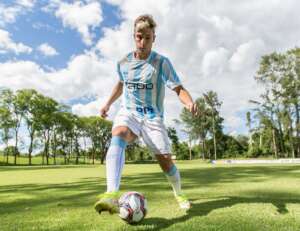 Atrás de marketing, clube da Série B acerta com youtuber Juninho Manella para 2022