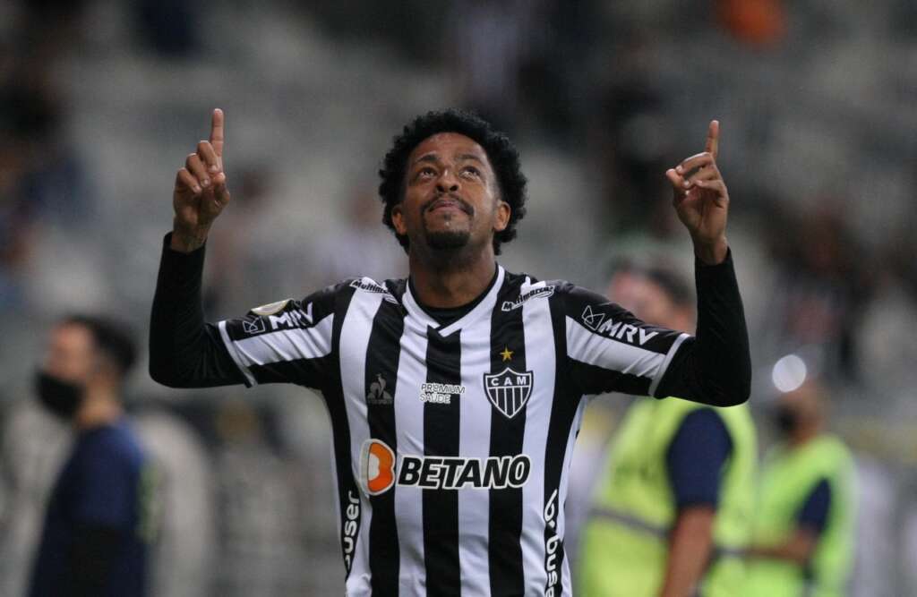 Galo vai ser bicampeão da Copa do Brasil. Furacão é muito inferior !