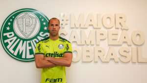 Palmeiras oficializa chegada de goleiro ex-Ponte e Inter