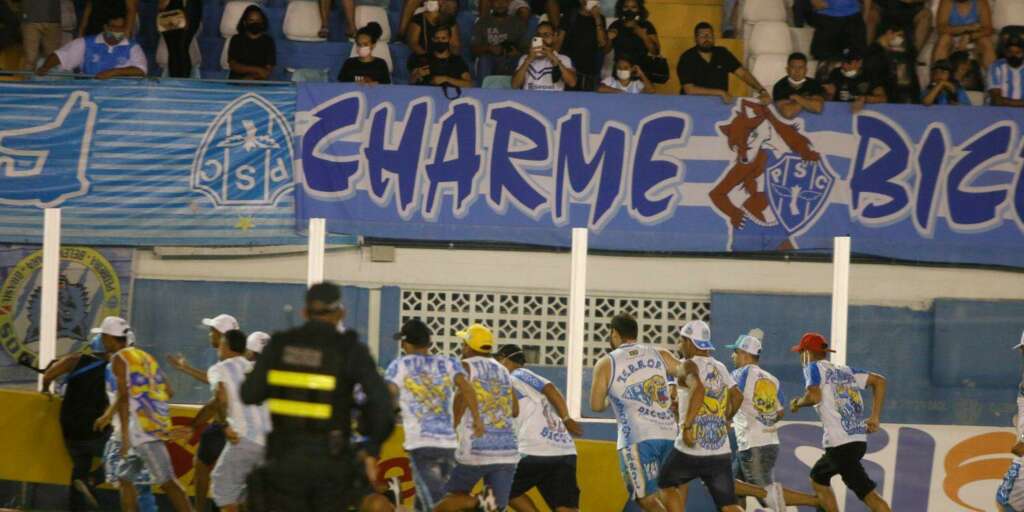 Série C: Paysandu é punido com perda de mando de campo e multa por invasão de torcedores