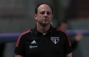 Rogério Ceni decide futuro com o São Paulo em reunião nesta sexta feira