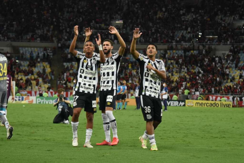 Santos se salva e Carille revela que se inspirou no Palmeiras da Libertadores para bater o Flamengo