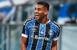 Carioca: Vasco se reforça com zagueiro ex-Cuiabá e meia do Grêmio