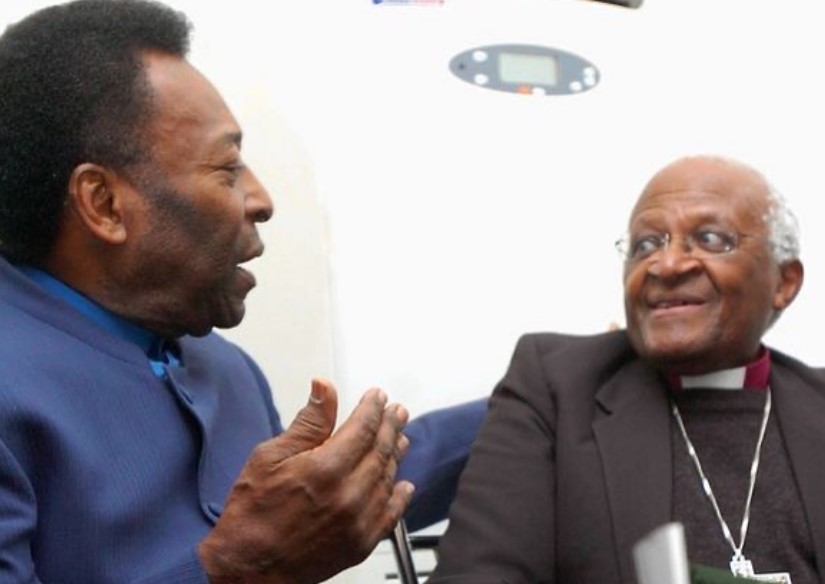 Pelé se despede de Desmond Tutu: ‘Líder inspirador que lutou contra o racismo’