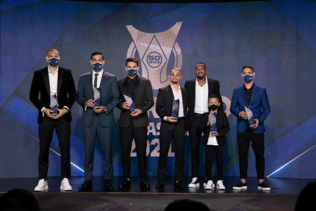 CBF divulga Seleção do Brasileirão com base do bicampeão Atlético-MG