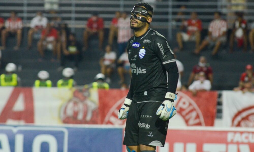 Paulistão: Goleiro que está na mira do Guarani não renova com CSA