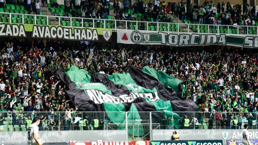 De olho na Libertadores, clube do Brasileirão promete cerveja de graça para atrair torcedores