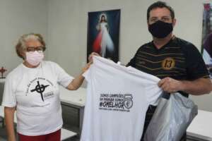 Paraibano: Treze faz doações a centros de moradores de rua