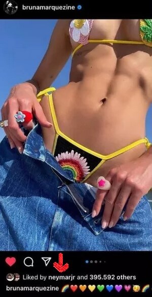 Neymar se assanha e curte fotos da ex Bruna Marquezine de biquini 2 bruna marquezine neymar4