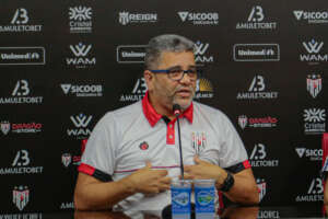 Antes da última rodada, presidente de time da Série A confirma permanência de técnico