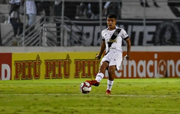 De volta ao Grêmio, lateral se despede da Ponte: “Foi uma honra”