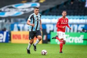 Times da Série B monitoram situação de Diego Souza no Grêmio