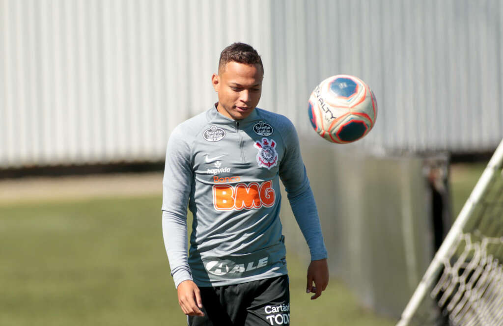 Mineiro: Clube do Brasileirão mostra interesse em Janderson, do Corinthians