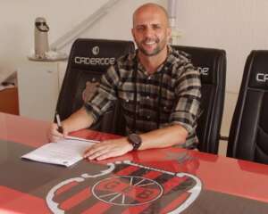 Treinador de lanterna da Série B despista sobre interesse da Chapecoense