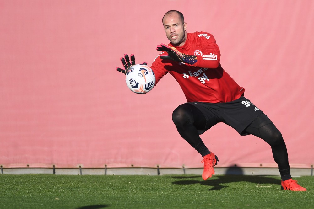 Ex-Ponte Preta, goleiro do Internacional está na mira do Palmeiras 2 lomba inter